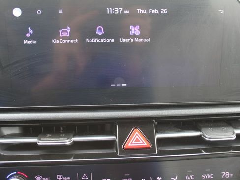 Certified 2024 Kia Niro EX image 45