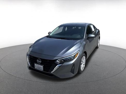 Used 2025 Nissan Sentra S FWD image 7