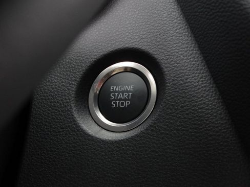 Used 2026 Toyota Corolla SE image 21