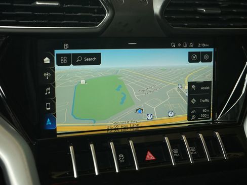 Used 2020 Lamborghini Urus image 18