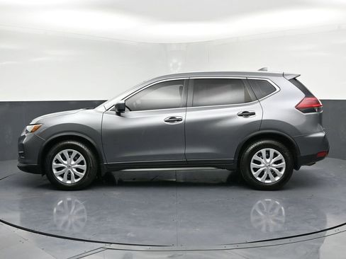 Used 2018 Nissan Rogue S image 27