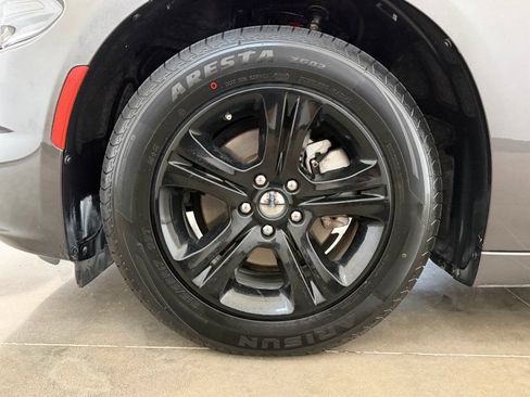 Used 2022 Dodge Charger SXT RWD image 11