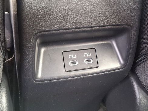 Used 2023 Toyota Corolla SE FWD image 11