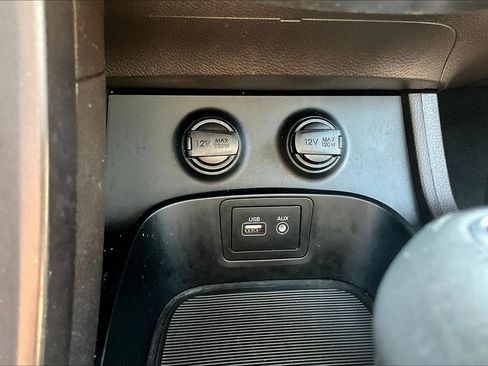 Used 2017 Hyundai Santa Fe FWD w/ SE Ultimate Tech Package 03 image 19