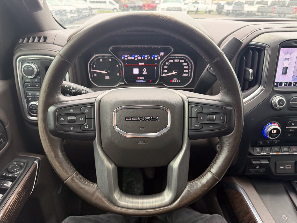 Used 2022 GMC Sierra 2500 Denali w/ Denali Black Diamond Edition AWD/4WD image 36