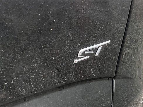 Certified 2022 Buick Enclave Essence w/ Experience Buick Package image 26