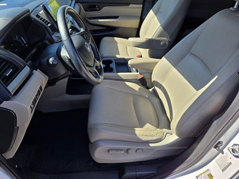 Used 2022 Honda Odyssey EX-L image 11