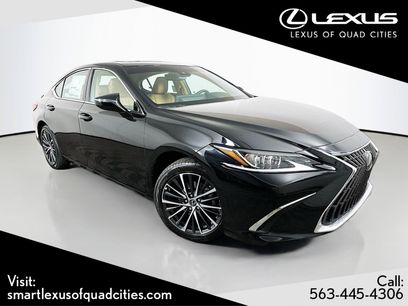 New 2025 Lexus ES 300h w/ Premium Package