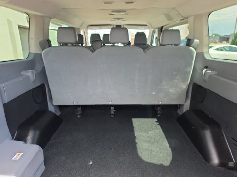 Used 2018 Ford Transit 150 XL RWD image 20