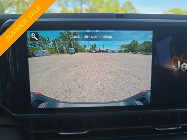 Used 2026 Jeep Gladiator Mojave AWD/4WD image 18