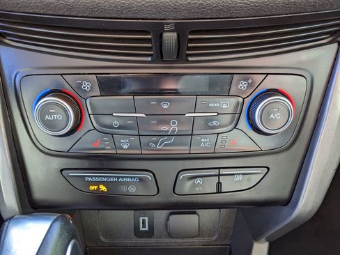 Used 2018 Ford Escape SEL AWD/4WD image 10
