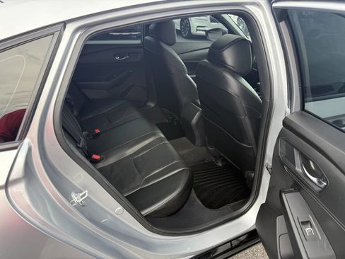 Used 2024 Honda Accord Sport image 11