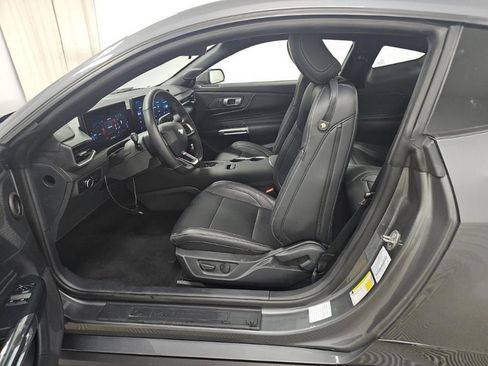 Used 2026 Ford Mustang Premium RWD image 4