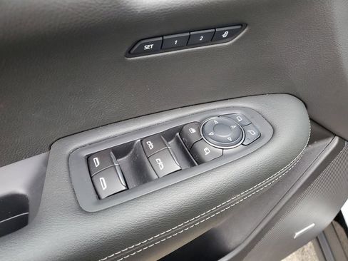 Used 2023 Cadillac XT6 Premium Luxury image 23