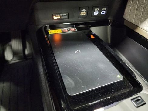 New 2026 Toyota Camry XLE AWD/4WD image 32