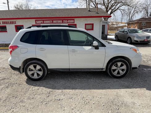 Used 2016 Subaru Forester 2.5i Premium image 2
