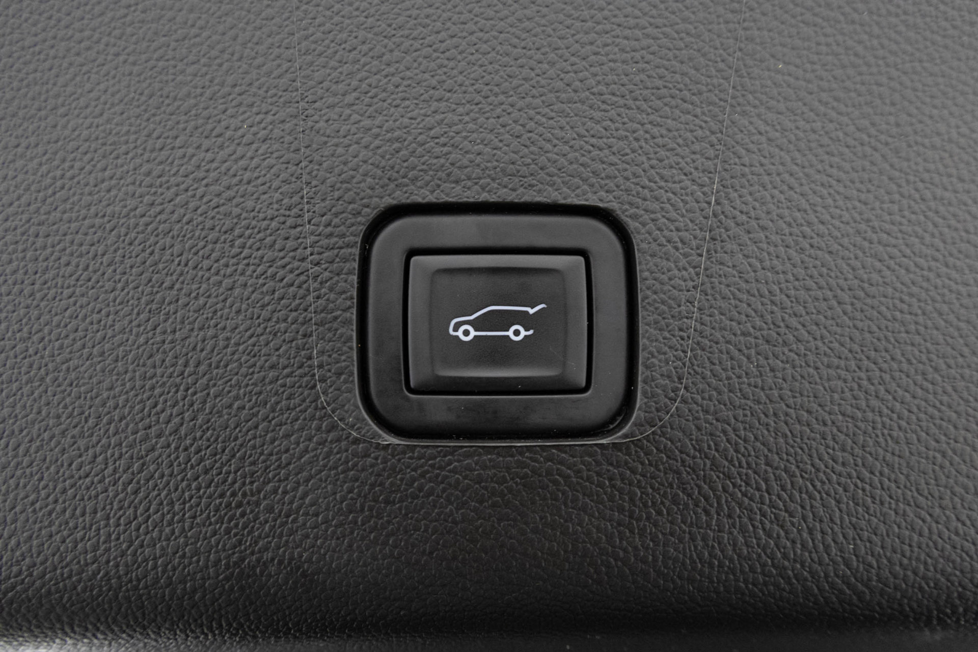 Certified 2023 Chevrolet Traverse LT AWD/4WD image 41