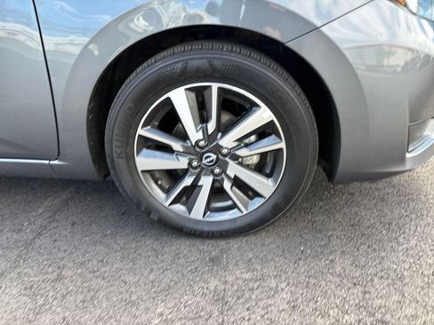 Used 2025 Nissan Versa SV FWD image 28