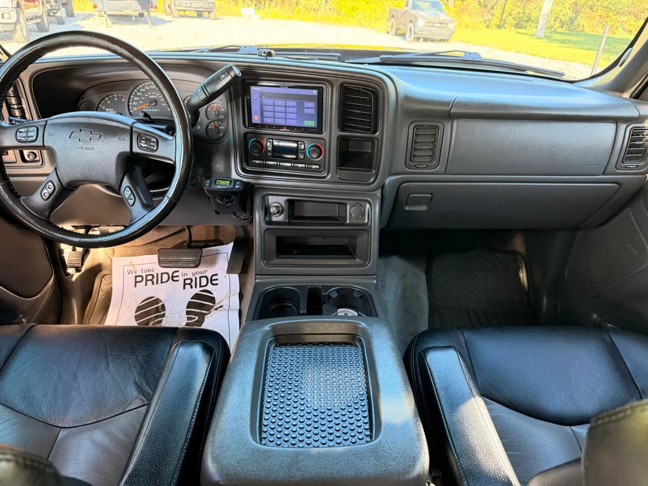 Used 2007 Chevrolet Silverado 2500 LT w/ Heavy-Duty Power Package AWD/4WD image 17
