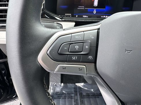 Certified 2025 Volkswagen Taos S image 31