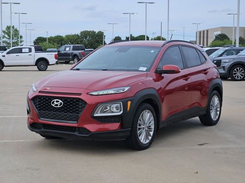Used 2021 Hyundai Kona SEL w/ Cargo Package FWD image 4