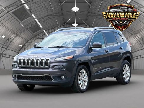 Used 2016 Jeep Cherokee Limited AWD/4WD image 6