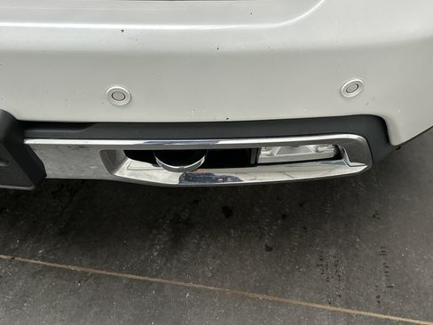 Used 2019 Chevrolet Silverado 1500 High Country w/ Z71 Off-Road Package image 3