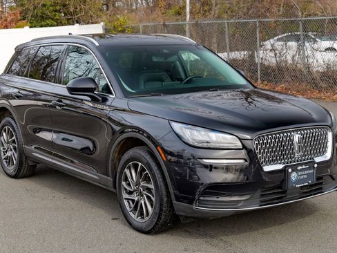 Used 2022 Lincoln Corsair AWD w/ Equipment Group 101A image 9