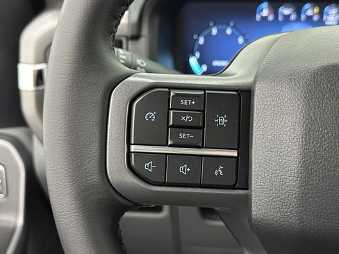 Used 2025 Ford F150 XLT w/ Equipment Group 301A Standard image 19