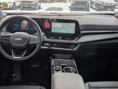 Certified 2026 Chevrolet Equinox LT w/ Convenience Package II image 19