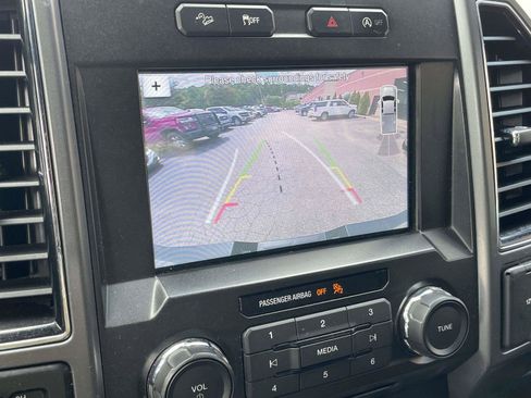 Used 2018 Ford F150 XLT w/ Equipment Group 302A Luxury AWD/4WD image 13
