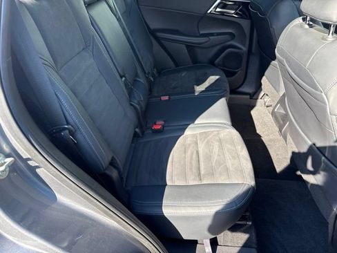 Used 2023 Mitsubishi Outlander SE AWD/4WD image 18