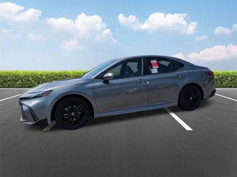 New 2026 Toyota Camry SE FWD image 8