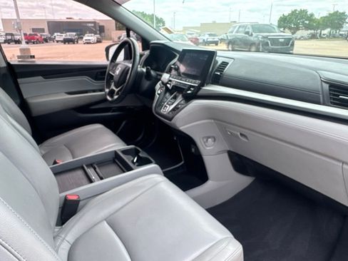 Used 2022 Honda Odyssey EX-L image 11