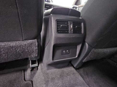 Used 2023 Nissan Rogue SV FWD image 30