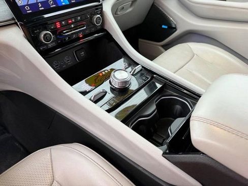 Used 2022 Jeep Grand Cherokee L Overland image 31