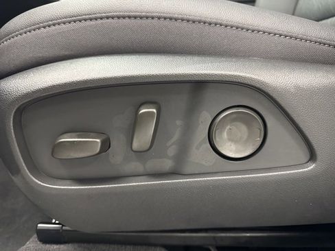 New 2026 Chevrolet Equinox LT w/ Convenience Package II image 10