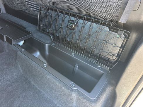 Used 2022 Toyota Tacoma SR RWD image 10