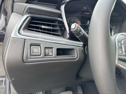 New 2026 Cadillac XT5 Luxury w/ LPO, Floor Liner Package image 34