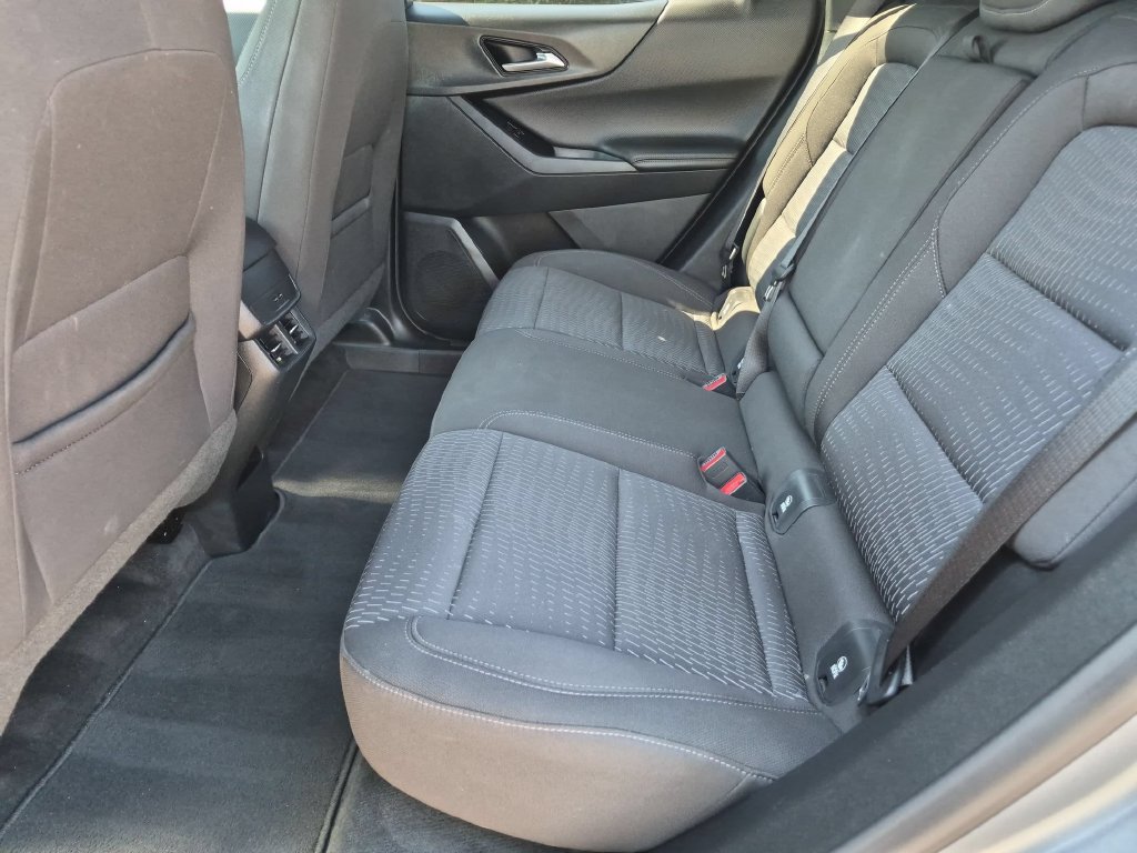 Used 2026 Chevrolet Equinox LT FWD image 25