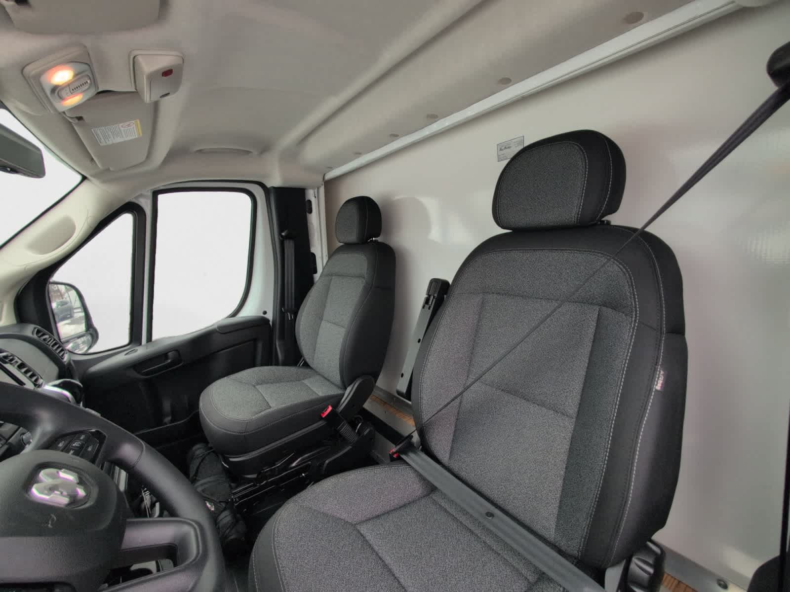 Used 2023 RAM ProMaster 3500 FWD image 18