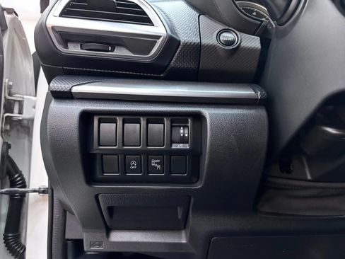 Used 2019 Subaru Forester Premium AWD/4WD image 12