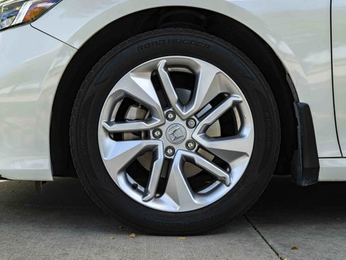 Used 2019 Honda Accord LX image 14