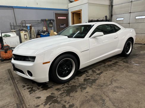 Used 2013 Chevrolet Camaro LS image 4