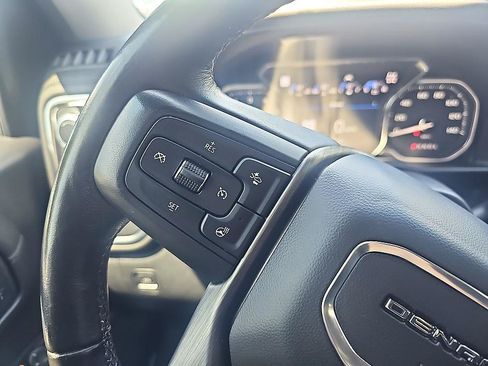 Used 2019 GMC Sierra 1500 Denali w/ Denali Ultimate Package AWD/4WD image 22