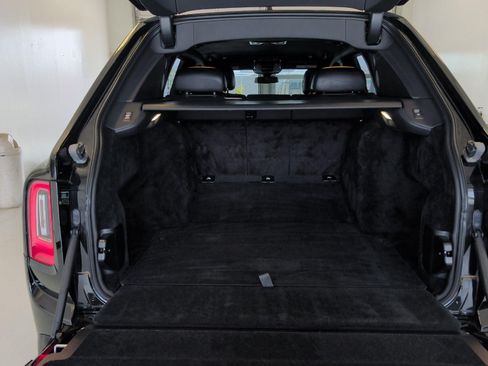 Used 2021 Rolls-Royce Cullinan AWD/4WD image 37
