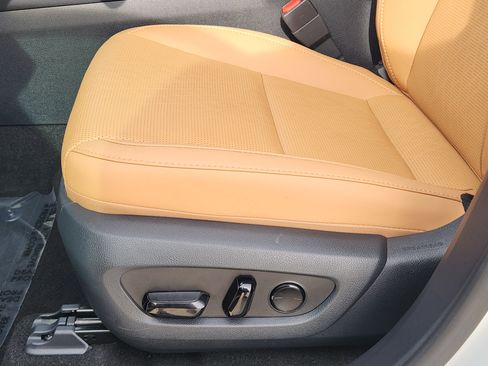 Certified 2025 Lexus RX 350 Premium Plus w/ Accessory Package (Z1) image 29