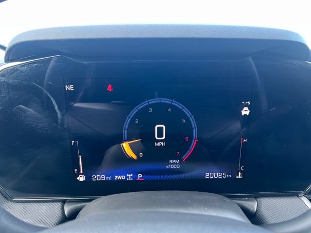 Used 2025 Chevrolet TrailBlazer LT AWD/4WD image 18