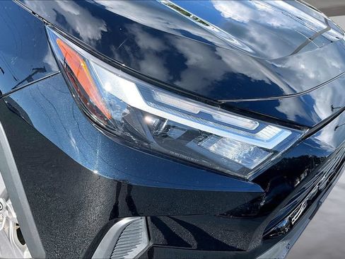 Used 2025 Toyota RAV4 XLE AWD/4WD image 29