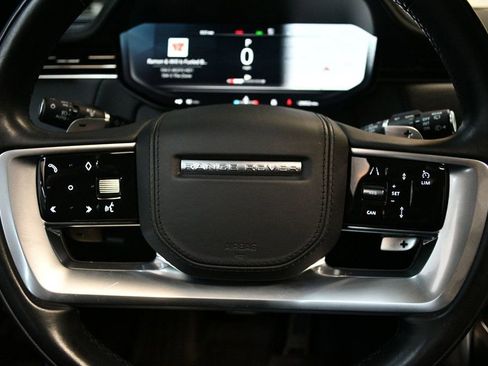 Used 2023 Land Rover Range Rover SE image 40